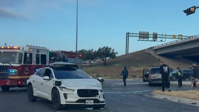 Multi-Car Crash Involving a Waymo Autonomous Vehicle in Central Austin