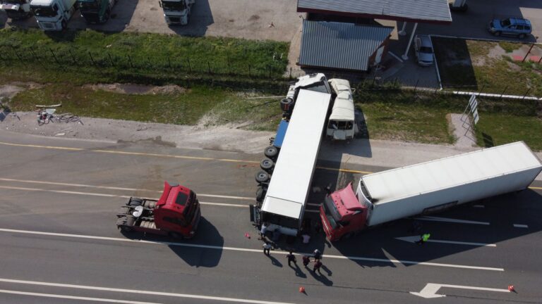 Hudson Bend Truck Accident Attorneys img